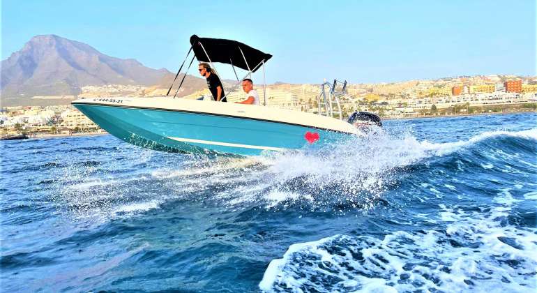 Self Drive Boat in Tenerife Bayliner E18 (boat license required)