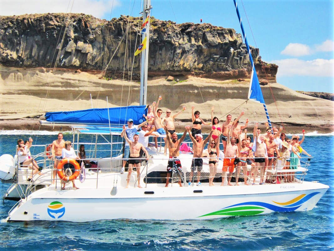 Catamaran Hire for Big Groups (up to 50 persons)
