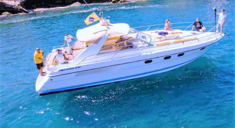 Private Boat Tour with Fairline 42