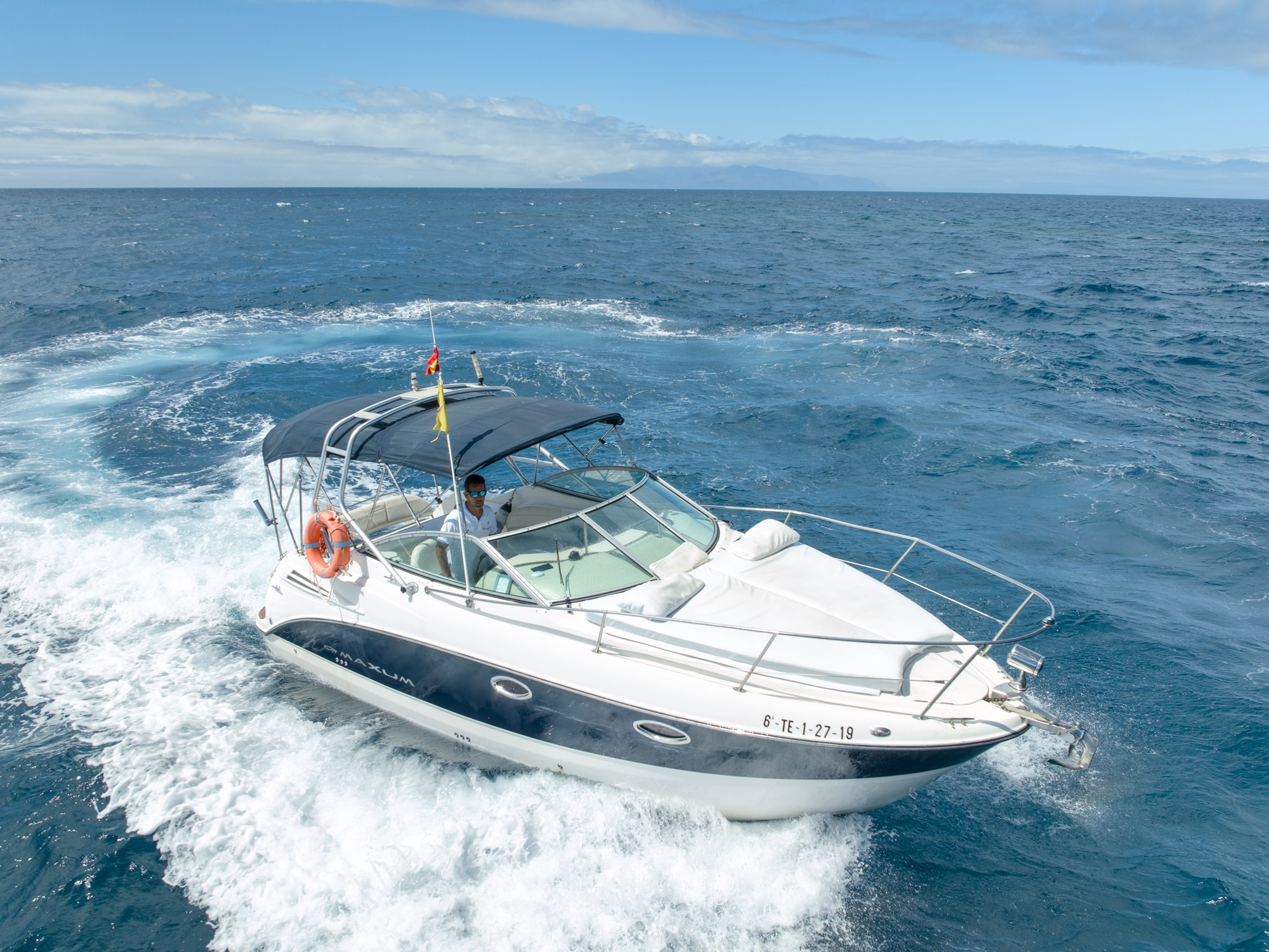 Maxum Marine 2700SE Private Boat Hire in Tenerife